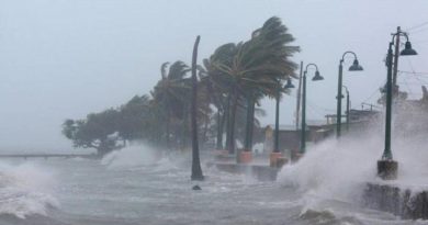 El huracán María arrasó Dominica y se dirige a Islas Vírgenes El huracán María arrasó Dominica y se dirige a Islas Vírgenes