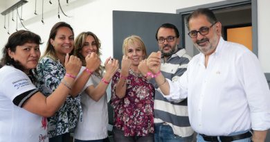 Campaña de sensibilización por la “Lucha contra el Cáncer de Mama” Campaña de sensibilización por la “Lucha contra el Cáncer de Mama”