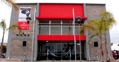 Abre el ciclo “Café Literario y Voces de mi Tierra” Abre el ciclo “Café Literario y Voces de mi Tierra”