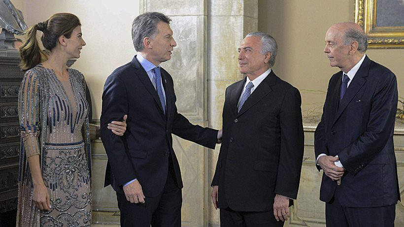 Mauricio Macri junto a Michel Temer