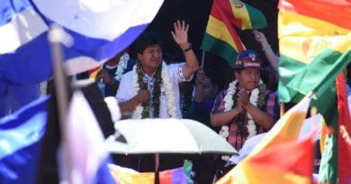 Evo Morales celebró el resultado en Bolivia y dijo que “tarde o temprano” volverá al país Evo Morales celebró el resultado en Bolivia y dijo que “tarde o temprano” volverá al país