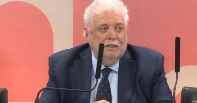 Ginés González García adelantó que se podría aplicar la vacuna contra el covid-19 en Argentina en diciembre Ginés González García adelantó que se podría aplicar la vacuna contra el covid-19 en Argentina en diciembre