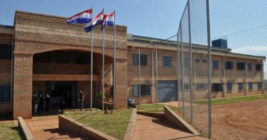 Alerta máxima en la frontera por una fuga de 35 presos peligrosos en Paraguay