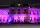 Casa de Gobierno se viste de violeta