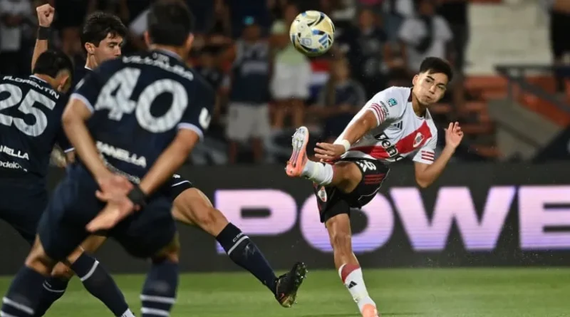 River Plate empató con Independiente Rivadavia