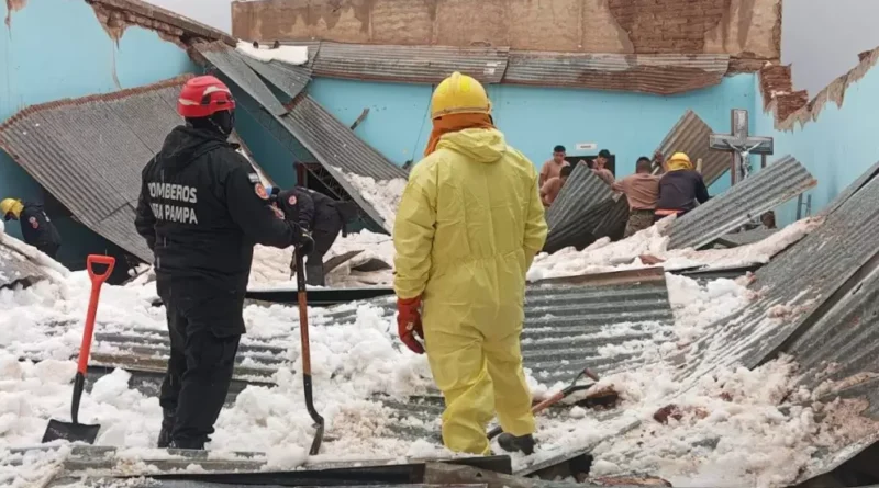 Derrumbe de techo en Abra Pampa