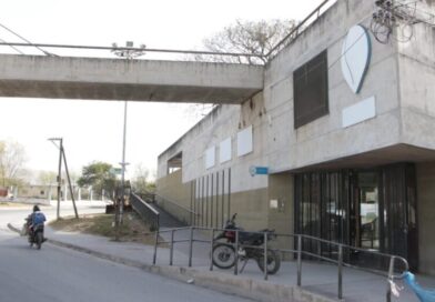 Inician talleres gratuitos de diseño gráfico y reparación de celulares en el Faro del Saber