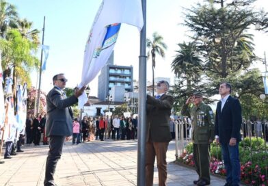 Jujuy inició la Semana de la Ciudad con el tradicional izamiento de banderas