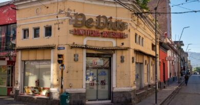 Cerró una histórica panadería de Jujuy tras 37 años: “Nos toca despedirnos con mucha tristeza”