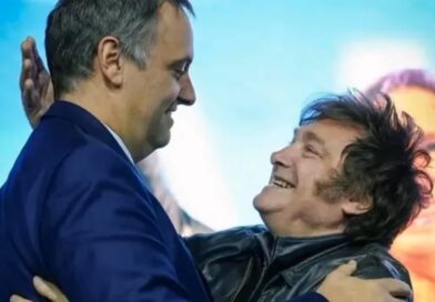 Milei volvió a respaldar a Adorni en medio del escándalo por su patrimonio: compartió un mensaje contra las “operaciones”