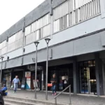 Comenzará la entrega de autorizaciones para vendedores de la economía popular en los Sábados Estudiantiles mercado de almirante brown