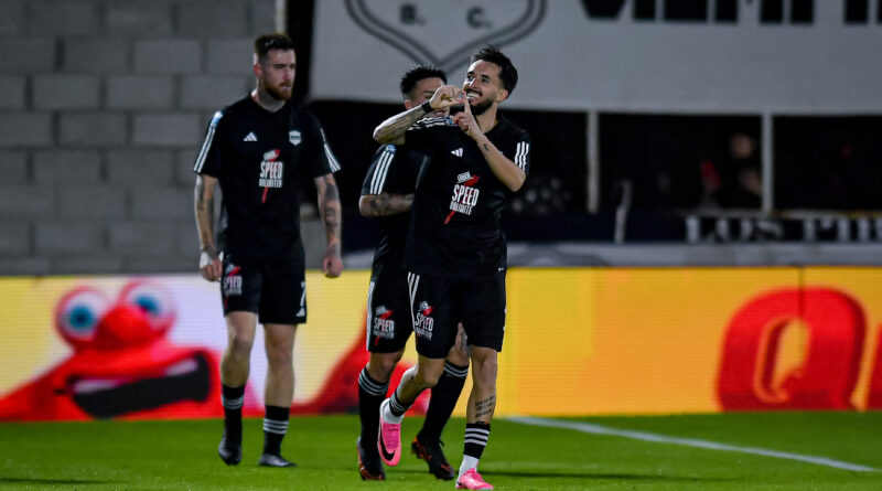 Papelón de Boca: Deportivo Riestra goleó 3-0 al Xeneize en el debut del Torneo Clausura
