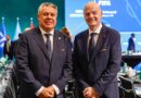La AFA respaldó a Gianni Infantino tras la polémica por el Mundial: “El camino es seguir trabajando bajo su liderazgo” La AFA respaldó a Gianni Infantino tras la polémica por el Mundial: “El camino es seguir trabajando bajo su liderazgo”
