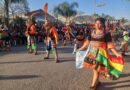 Multitudinario desfile en Alto Comedero por el 201° aniversario de la Independencia de Bolivia