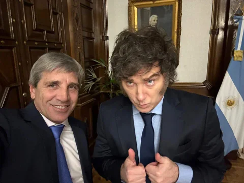 Caputo anunció un plan de $2 billones para impulsar los créditos hipotecarios y habló de “justicia social”