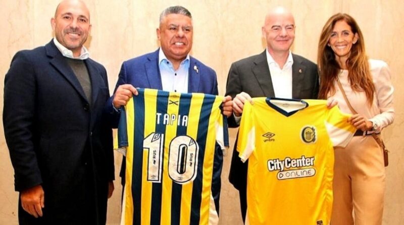 Chiqui Tapia habló del futuro del fútbol argentino: visitantes, formato de los torneos, las reuniones grabadas de la AFA y el título de Rosario Central Chiqui Tapia habló del futuro del fútbol argentino: visitantes, formato de los torneos, las reuniones grabadas de la AFA y el título de Rosario Central