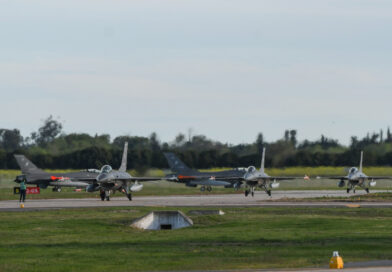 Llegaron los seis F-16 a Río Cuarto: Argentina ya recibió la mitad de los cazas comprados a Dinamarca