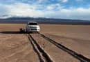 Retiraron la camioneta que quedó atrapada en la Pampa del Leoncito: deberán pagar más de $9 millones Retiraron la camioneta que quedó atrapada en la Pampa del Leoncito: deberán pagar más de $9 millones